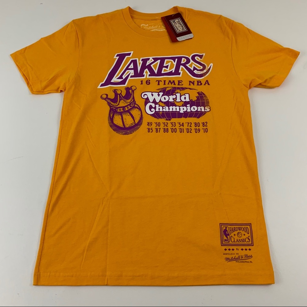 NBA Lakers World Champions Shirt. V23